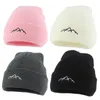 Bérets Mode Montagne Chaîne Broderie Bonnet Tricoté Hip Hop Casquettes Femmes Hommes Hiver Chapeaux Chauds Pour Le Cyclisme En Plein Air Ski Bonnet Chapeau