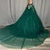 Изумрудно-зеленые блестящие платья Quinceanera для девочек 16 лет, аппликации, кружево, расшитое бисером, с накидкой, бальные платья принцессы, платье для выпускного вечера на день рождения, Vestidos de