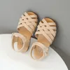 Sandaler Sandal Balita Perempuan Peep Toe Lintas Band Berongga Harian Polos Anak Anak Musim Panas Sepatu 21 30 Tiga Warna Cahaya Anak Slider 230428