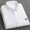 Camisas de vestir para hombres Calidad Verano 100% algodón Oxford Camisa de manga corta para hombres Caballo bordado Casual Camisas de vestir sólidas para hombres Tallas grandes 5XL 6XL P230427