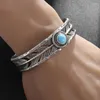 Bangle Feather Shaped Armband Inlaid med Blue Turquoise för män och kvinnor Personlig mode Casual Hip-Hop Banket Party Jewelry
