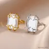 Anéis de casamento Anel de pedra de zircão branco para mulheres banhado a ouro aço inoxidável quadrado anel embrulhado acessórios de festa joias presente bijuterias femme R231128