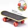 Speelgoed 14-delig Trainingsvogelspeelgoedset Huisdier Basketbal Skateboard Winkelwagen voor kanaries Benodigdheden voor grappige vogelkooi-accessoires