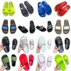 Mode sommarparets stil Sliders Paris Slides Sandaler tofflor för män Kvinnor Designer Unisex Beach Flip Flop Open Toe Rubber Bottom Swimming Pool Shoes