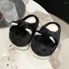 Pantofole in cotone per bambini Pantofole 2023 Scarpe imbottite in pelliccia per ragazze dei ragazzi nella sezione autunno e inverno dei bambini di taglia media e grande