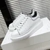 2023 NOUVELLE SOLE SOLE SOLE SOLE ÉLEVÉE petites chaussures blanches Black Luxury Designer Matsuke Sole Cuir Casual Sports Coupages Coupages de chaussures 35-47 + Boîte