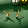Stud Huitan Klassieke Elandengewei-vormige oorknopjes voor dames Goudkleurige kerstooraccessoires met glanzende CZ Tijdloze sieraden YQ231128
