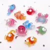 Oggetti decorativi 10 pz Resina colorata Pesce Granchio Cavalluccio marino Calamari Stili Oceano Animale Flatback Cabochon Scrapbook Craft Accessorio fai da te Decor Figurine 230428