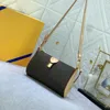 9 days arrive Designer bag Womens fashion shoulder Bag Runway locks Accessorized Underarm Bag Luxury crossbody bag Commuting everyday everything bag