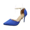 Sapatos de vestido primavera e verão sexy pérola corrente rasa stiletto all-match banquete camurça apontou toe sandálias femininas de salto baixo