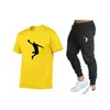 MĘŻCZYZNIE DOTYCZNY -SŁUCHAJ SŁOŻNE PANTY T -shirt Ustaw swobodną markę fitness jogger t -koszule hip hop fashicon men'stracksuit 230428