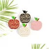 Accessoires de dessin animé Citation de professeur de pomme rouge Je suis un badge Broches en émail rose Épinglettes Badges Fruits Plante Bijoux Drop Livraison Dhswe