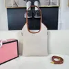 Högkvalitativ designer hobo väskor mode kvinnors tygväska med lambhair hög kapacitet axelväska 25552 25553