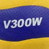 Balls Style High Quality Volleyball V200WV300W Competition Professional Game 5 Indoor Training Equipment 231128