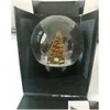 Julekorationer 2022 Edition Cclassics Snow Globe With Golden Tree Inside Crystal Ball för speciell födelsedagsnyhet VIP Gift D DHF1S