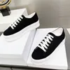 Jane Triomphe Canvas Classic Sneakers каблуки на каблуках Seid усиливает каблуки квадратный пакет с резиновой резиновой подошвой женской роскошной дизайнеры повседневная модная обувь