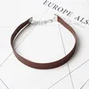 Choker Creative Selling smycken Simple Faux Leather Kort halschain Krage Kvinnors halsband som är lämplig för par