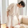 メンズトラックスーツ韓国のファッションマンソリッドTシャツショーツ2ピースセット男性のための夏の若者服カジュアルショートセット日本ストリートウェア230427