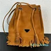 Designer -tassel Bucket DrawString Crossbody Underarm PAGS Axla Shopping Women Suede Handbag Purse Fashion Letters Justerbara remmar