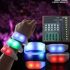 15 LED -silikonarmband Armband RGB Färg Byte med 41Keys 400 meter 8 Area Remote Control Luminous Wristbands for Clubs Concerts Prom