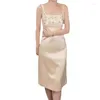 Casual Dresses High Quality 2023 Fashion Summer Women Sexy Spaghetti Strap Satin Diamonds Beading Mini Elegent Kne Length Dress