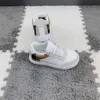 Classic Kids Shoes Designer Children High-Top Toddler Bee Sneakers Baby Boys and Girls Retro Shoe Outdoor Sports Storlek 26-35