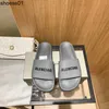 Balencigas tofflor Kvinna 2023 sommar utomhus slit