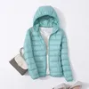 Piumino da donna Parka Cappotto da donna Autunno Inverno Giacche gialle per caldo Parka trapuntato da donna e leggero femminile ultraleggero con cappuccio 231127