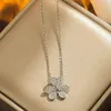 Designer Luxury New Classic vanly Clover Pendants Women Four Leaf Pendant Necklaces Bracelet Earring Gold Silver Jewelry Womens Engagement Party Gift