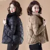 Winterkleidung 2023–2024, warme Daunenjacke aus Baumwolle, kurzer Mantel, kurzer Daunenmantel für Damen