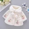 Piumino Vestiti per bambina 03Y cappotto invernale spesso caldo maglione di pelliccia di lana perla principessa Bambini vestiti carini 231128