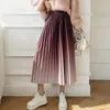 Юбки Moukyun Gradient Plearts Dance Party Skirts Elastic High талия женская плиссированная юбка Корейская мода Свободная средняя часть длинных юбок 230428