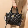 2024 Luxe mode crossbodytas %100 Designertassen Herfst en winter Handtas met grote capaciteit Modieuze Lingge Premium File Enkele schoudertas Geborduurd