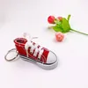 Sleutelhangers 12 Kleuren Mini Canvas Tennisschoenen Sleutelhanger Cool Sneaker Bag Charms Sleutelhangers Opknoping Kleine Cadeaus Voor Vrouwen Vrienden