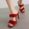 2023 New Summer Summer High Heel Sandals New Square Head Bow Bow Design Heels Women Fashion Slippers Banquet Wedding 43