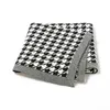 Dekens Inbakeren Mode Houndstooth Patroon Plaid Born Girl Kinderwagen Wrap Inbakeren Katoen Gebreid Babyjongen Beddengoed Bank Zacht Quilt 231127