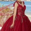 Röd glänsande älskling bollklänning quinceanera klänningar applikationer spetspärlor kristall med cape snörning söt 16 vestidos de 15 anos