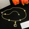 Colliers de mode de créateur Collier classique de luxe Collier de lettre en or Colliers pendentif pour femmes Mariage Bijoux Vintage Cadeaux