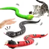 Giocattoli Giocattolo per gatti intelligente Simulazione Serpente Giocattoli interattivi per gatti Rilevamento automatico Giocattoli per stuzzicare il serpente Ricarica USB Divertente giocattolo per animali domestici