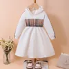 Girl S klänningar Girls Autumn and Winter Plaid Patchwork College Style Hooded Knit Dress 231128