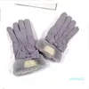 gants violets