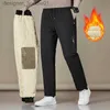 Pantalons pour hommes Pantalon polaire chaud d'hiver pour hommes doublé de tissu graphène pantalon chaud au genou Harajuku Joggers poches zippées pantalons décontractés 7XL-110KG L231129