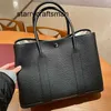 Genuine Leather Garden Bag 2023 Top Layer Cowhide Genuine Leather Women's Portable High Capacity Shopping L with logo