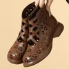 Sandalen echtes Leder Sommer atmungsaktive hohle weibliche Stiefeletten weiche rutschfeste bequeme De Mujer große Schuhe