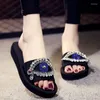 Chinelos Sapatos Mulher 2023 Flat Glitter Slides Plataforma Low Pantofle Summer Jelly TPR Algodão Tecido Hoof Saltos Cristal Scanda