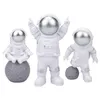 Decorative Objects & Figurines 3pcs Figure Astronaut Action Beeldje Mini Diy Model Figures Speelgoed Home Decor Cute Set237r