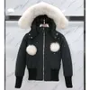 Femmes Manteau d'hiver Designer Down Jacket de Canadian Goose Parkas Femmes Vestes Zipper Manteaux chauds à capuche Real Wolf Fur Holder Blanc et 752