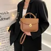 Totes Brand Bolsas quadradas para mulheres bolsas de ombro PU de alta qualidade Bolsas de moda e designer de bolsas Bolsa Crossbody Bag Cutchel embreagem