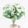 Fiori decorativi 6 forchette 18 teste Margherita di seta Fiore artificiale Forniture per vacanze di nozze Regali fai da te Piante in vaso fatte a mano Artigianato casa