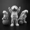 Decorative Objects & Figurines 3pcs Figure Astronaut Action Beeldje Mini Diy Model Figures Speelgoed Home Decor Cute Set237r
